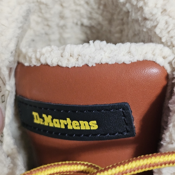 Dr. Martens Burnt Orange Shearling Lined Leather Combat Boots Size 7 - Picture 6 of 16